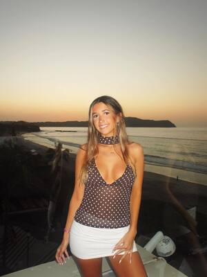 Mia Sabann nude 5