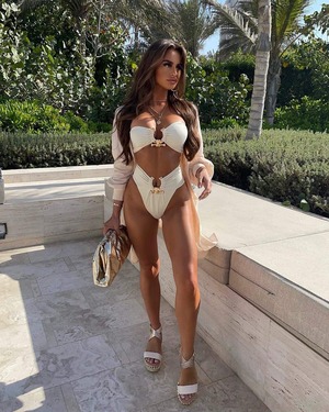 Mia Sully nude 9