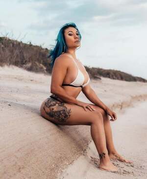 Mia Yim nude 4