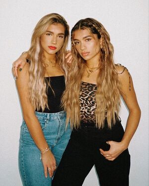 Mian Twins nude 4