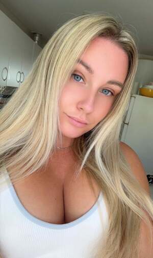Micha Bubbles nude 6