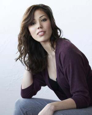Michaela Conlin nude 7