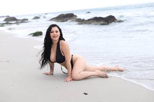 Michelle Aldrete nude 4