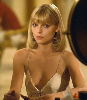 Michelle Pfeiffer nude 10