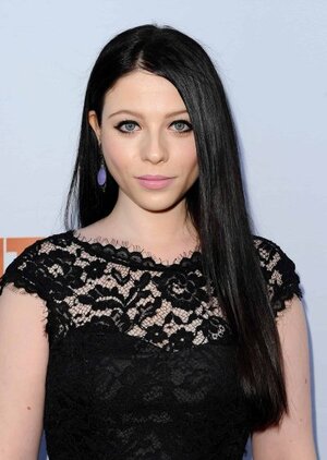 Michelle Trachtenberg nude 7