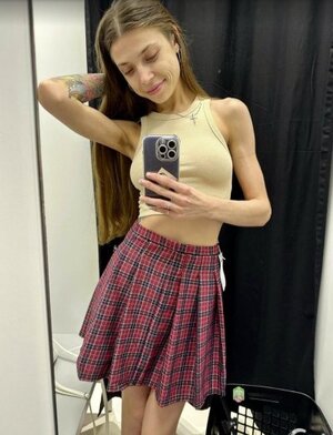 MihaNika nude 2