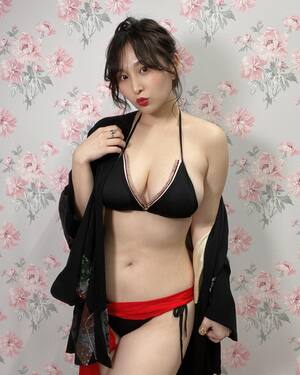 Miki Yoshida nude 9