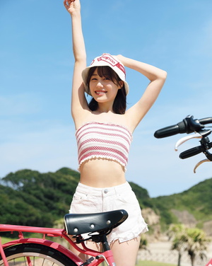 Miku Ito nude 4