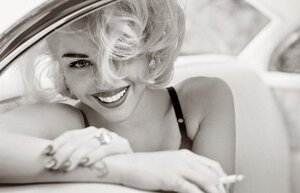 Miley Cyrus nude 5