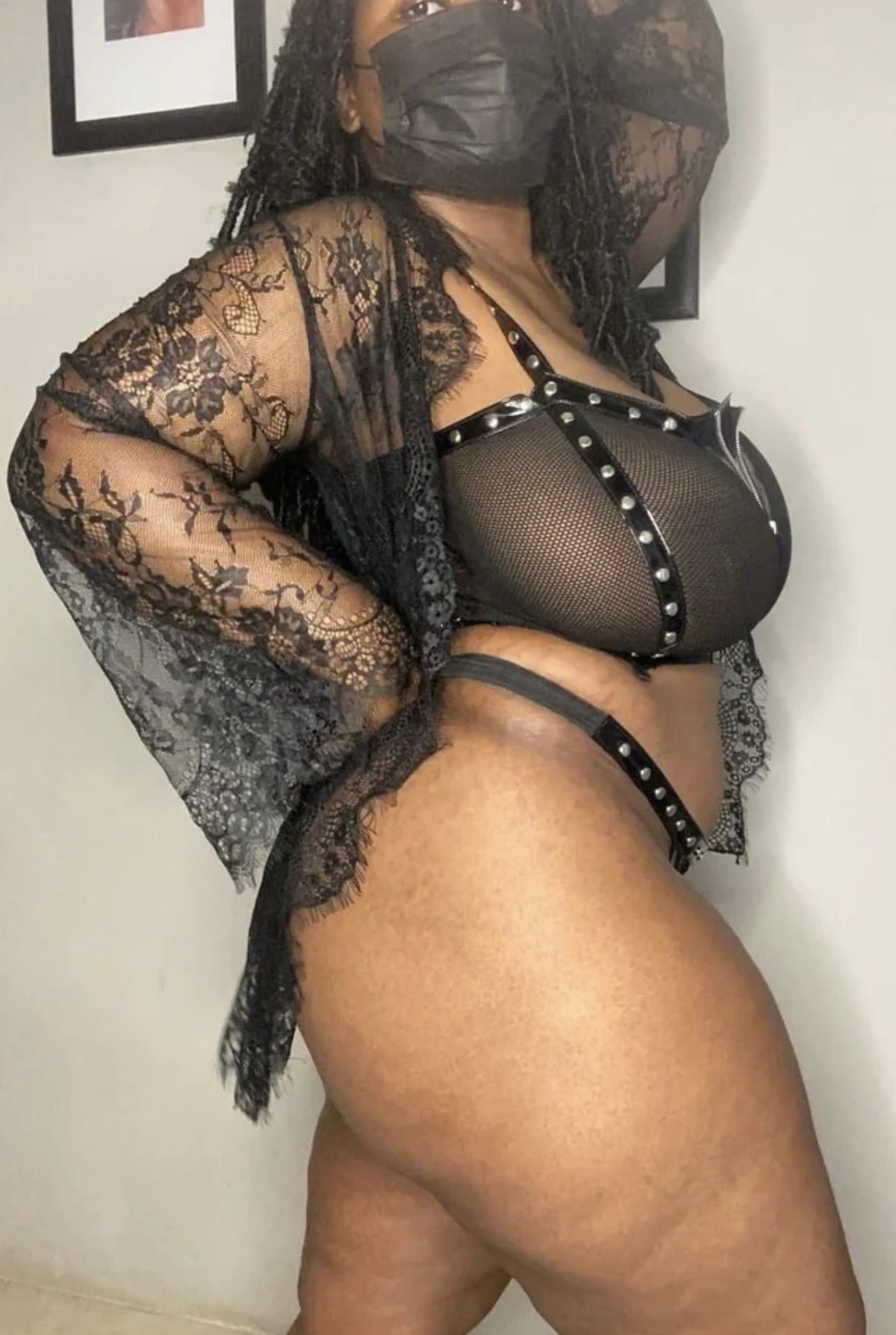 Milkshake Samme nude 4
