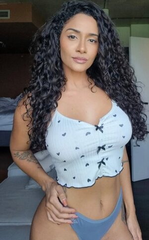 Milla Ferrazo nude 4
