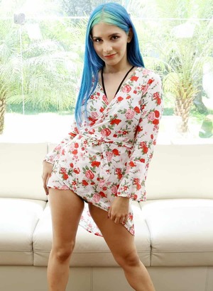 Min Galilea nude 1
