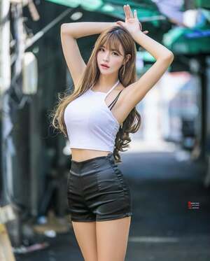 Min Han Na nude 4