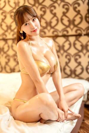 Mina Pochico nude 7