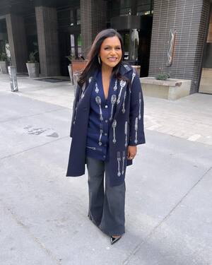 Mindy Kaling nude 11