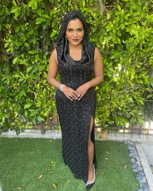 Mindy Kaling nude 3