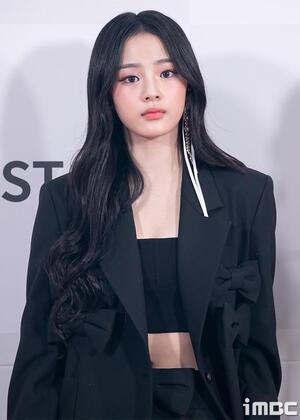 Minji nude 3