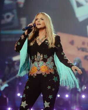 Miranda Lambert nude 7