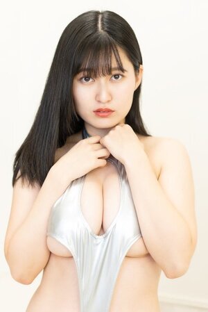 Miri Ichika nude 5