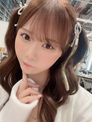 Miru Sakamichi nude 12