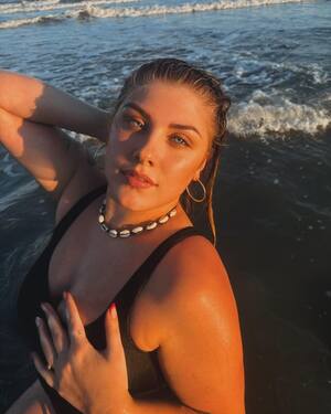 Miss Amanda nude 10