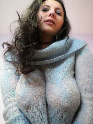 Miss ChillaBit nude 8