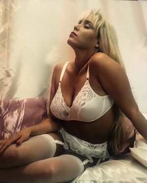 Missy Hyatt nude 6