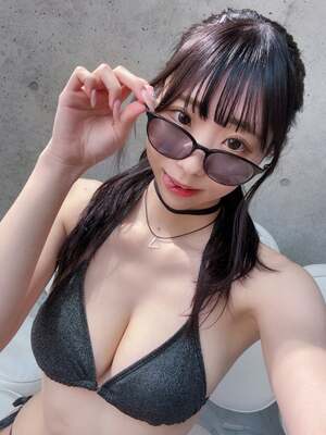 Mitsuki Momota nude 11