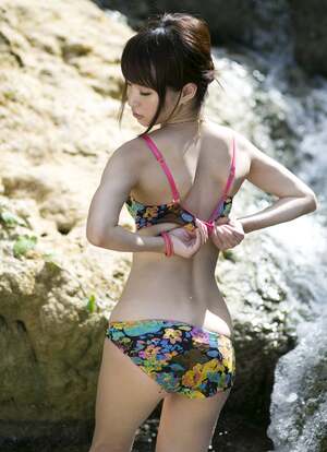 Moe Amatsuka nude 5