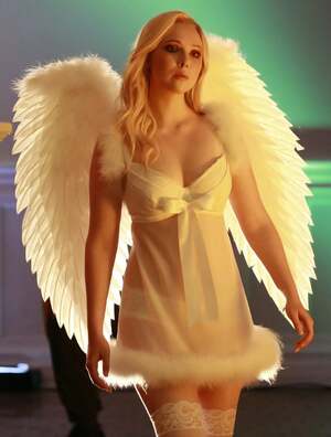 Molly C. Quinn nude 6