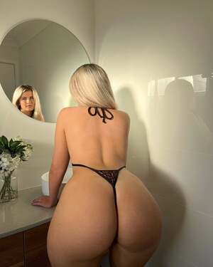 Molly Doherty nude 3