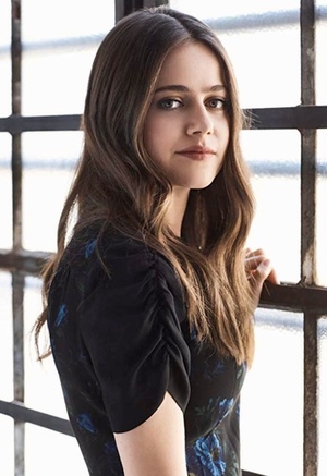 Molly Gordon nude 11