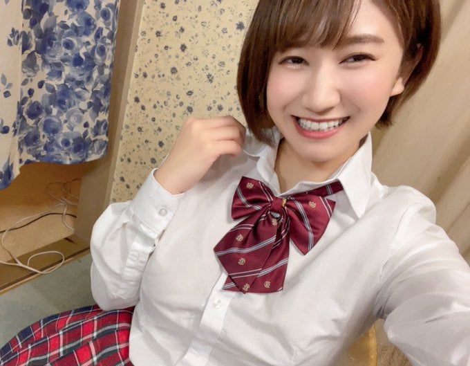 Momo Minami nude 10