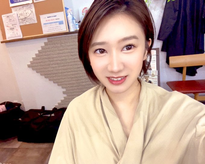 Momo Minami nude 11