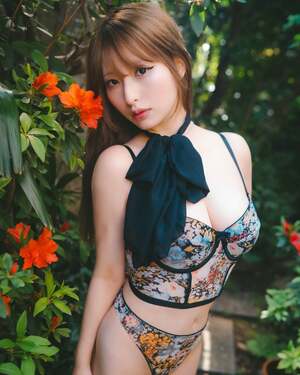 Momoka Akari nude 4