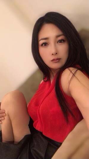 Momoko Isshiki nude 9