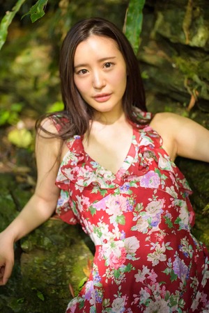 Momonaga Sarina nude 11