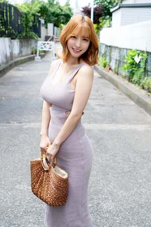 Momonaga Sarina nude 4