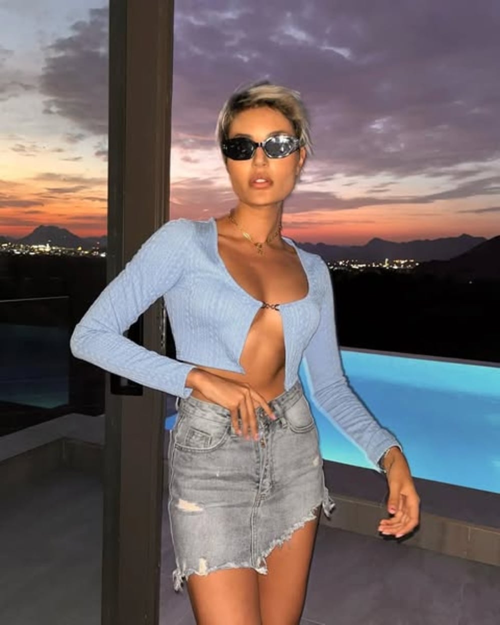 Mona Mni nude 9