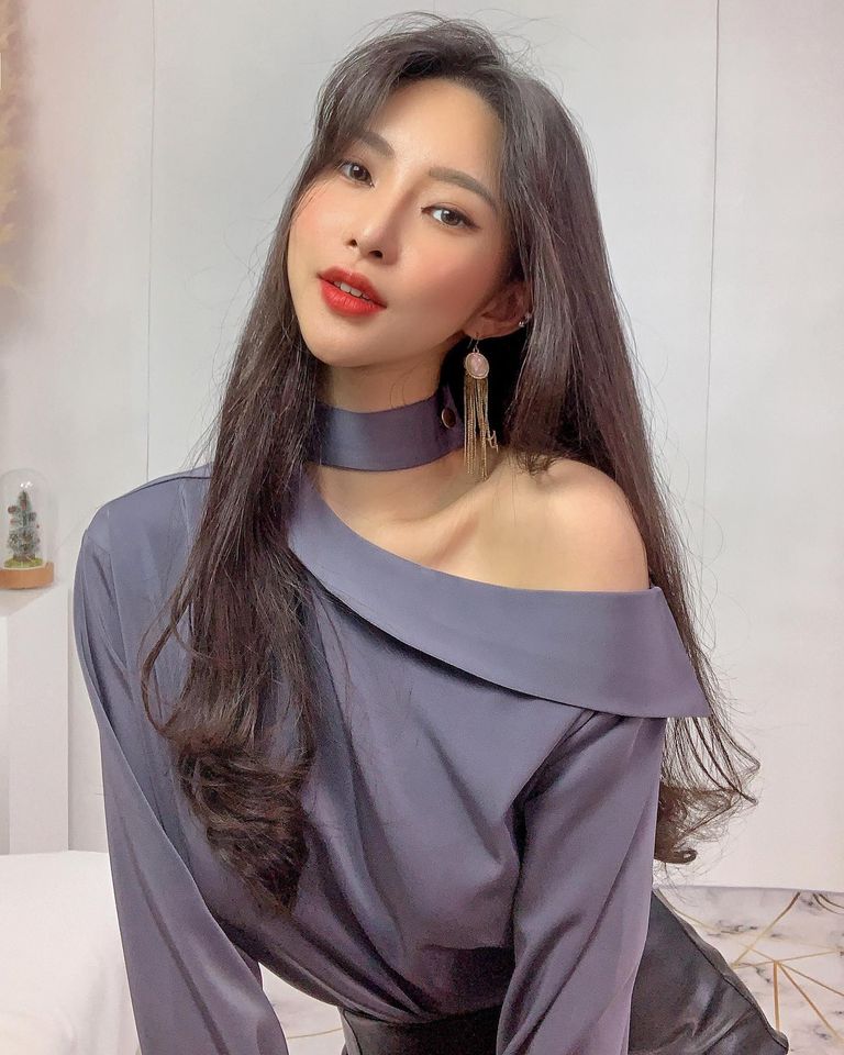 Monobin. J nude 9
