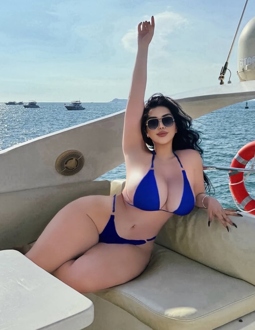Moonliy G nude 7