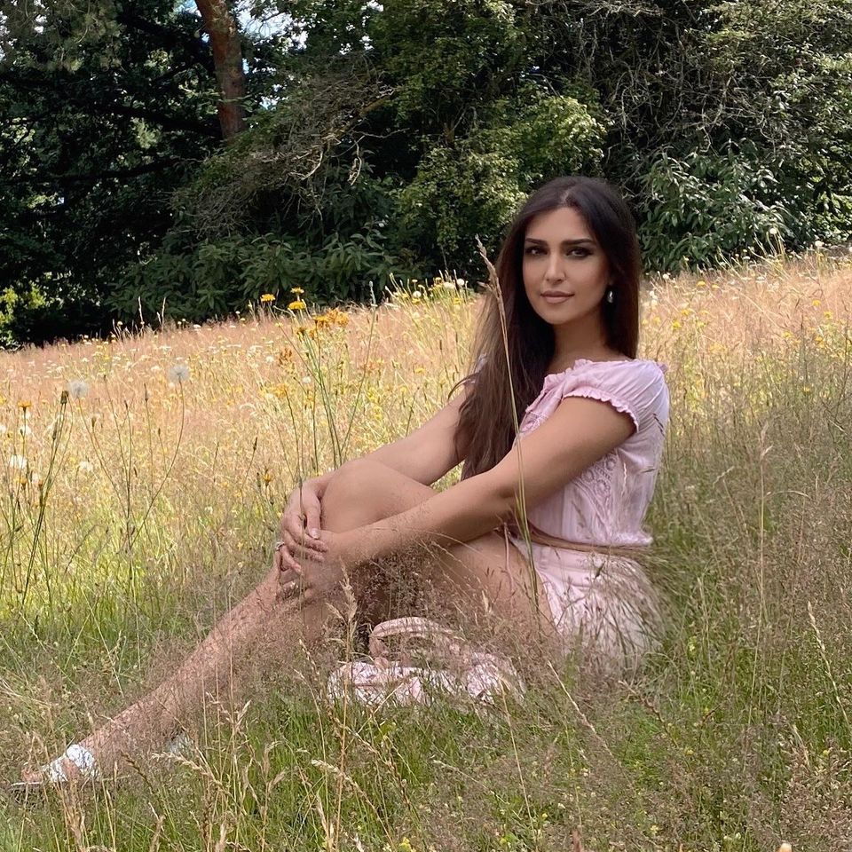 Mozhdah Jamalzadah nude 10
