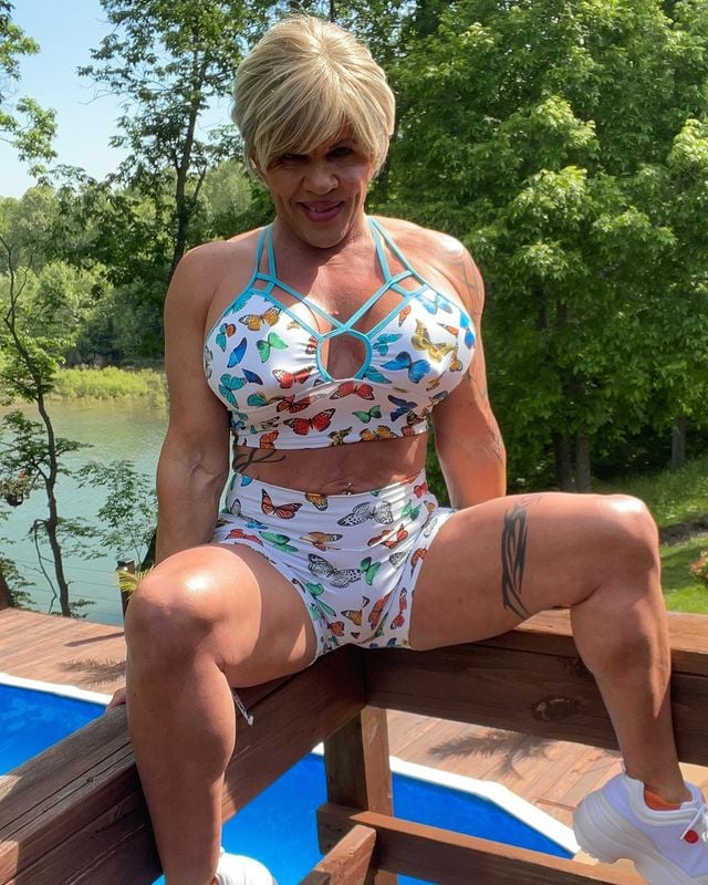 Musclemama4u nude 3