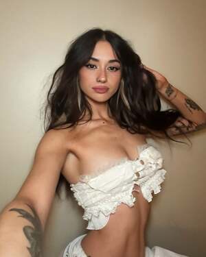 Mushyee nude 5