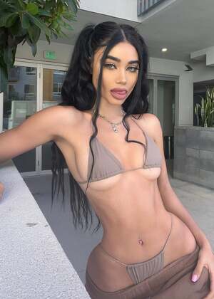 Nadia Almualem nude 10