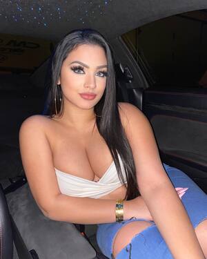 Nadia Khar nude 12