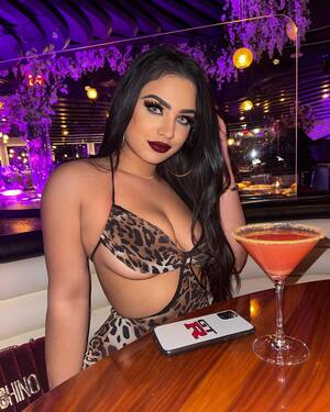 Nadia Khar nude 6