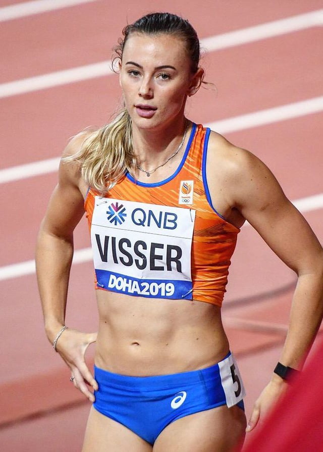 Nadine Visser nude 5