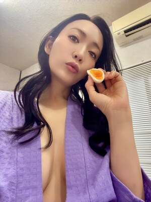 Nami Okimiya nude 10