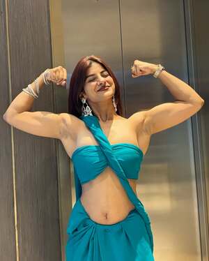 Namrata Aggarwal nude 12